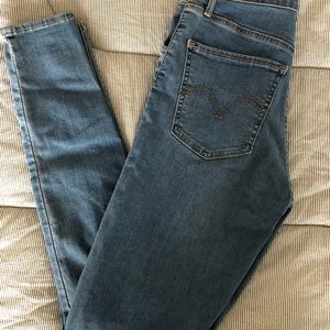 Levi’s high-rise super skinny jeans